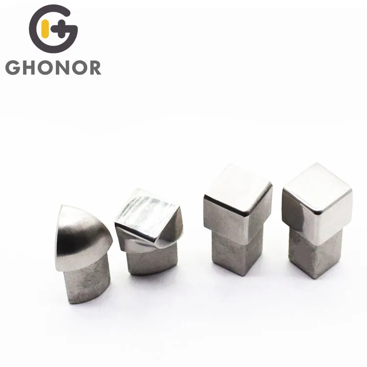 Metalinių plytelių apdailos galiniai dangteliai